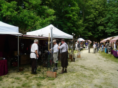 Marktstände im Fort