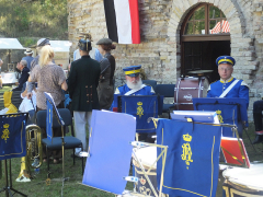 Historische Darsteller und Musiker der Heidedragoner Utzingen auf dem Kehlwaffenplatz